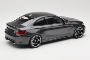 BMW M2 F87 Grey Metallic Minichamps 1:18 155026102 Metalas - nuotrauka 2 iš 6