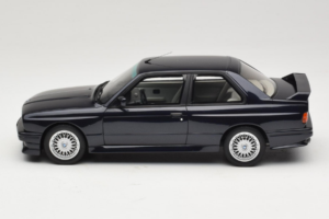 BMW M3 E30 Europameister Macau Blue Otto 1:18 OT1216 Metalas - nuotrauka 3 iš 6