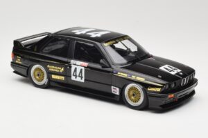BMW M3 E30 JPS Team BMW #44 J. Richards / T. Longhurst Class Winners Bathurst 1000 1987 Minichamps 1:18 155872044 Metalas - nuotrauka 4 iš 6
