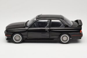 BMW M3 E30 Sport Evo Juodas Solido 1:18 S1801501 Metalas - nuotrauka 4 iš 8