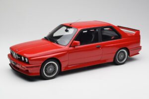 BMW M3 E30 Sport Evolution Raudonas Otto 1:12 G033 Derva