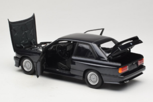 BMW M3 E30 Sport Evolution Blue Metallic Minichamps 1:18 180020308 Metalas - nuotrauka 5 iš 8