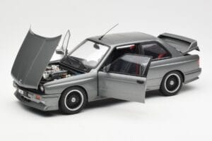 BMW M3 E30 Sport Evolution Cecotto Pilkas AUTOart 1:18 70567 Metalas - nuotrauka 2 iš 8
