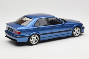 BMW M3 E36 Sedanas Mėlynas Otto 1:18 OT1082 Derva - nuotrauka 2 iš 6