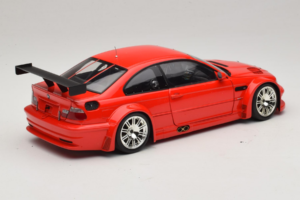 BMW M3 E46 GTR Street Raudonas Minichamps 1:18 100012101 Metalas - nuotrauka 3 iš 8