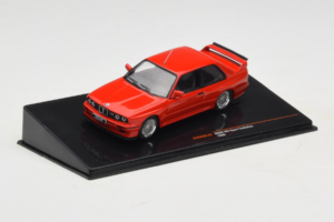 BMW M3 E30 Sport Evolution Raudonas IXO 1:43 CLC583N Metalas - nuotrauka 2 iš 4