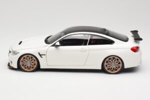 BMW M4 F82 GTS Alpine White Minichamps 1:18 110025221 Metalas - nuotrauka 4 iš 8