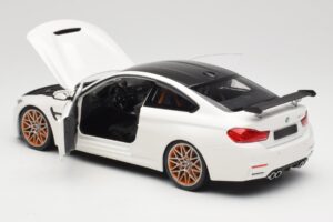 BMW M4 F82 GTS Alpine White Minichamps 1:18 110025221 Metalas - nuotrauka 5 iš 8