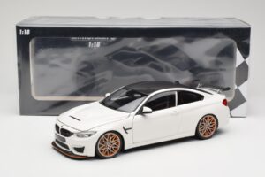 BMW M4 F82 GTS Alpine White Minichamps 1:18 110025221 Metalas - nuotrauka 8 iš 8