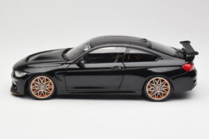 BMW M4 F82 GTS Sapphire Black Metallic Minichamps 1:18 110025220 Metalas - nuotrauka 4 iš 8