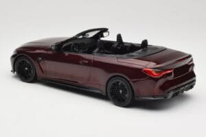 BMW M4 G83 Kabrioletas Raudonas Metalinis Minichamps 1:18 155021032 Metalas - nuotrauka 5 iš 6