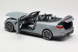 BMW M4 G83 Kabrioletas Grey Metallic Minichamps 1:18 110021032 Metalas - nuotrauka 5 iš 8