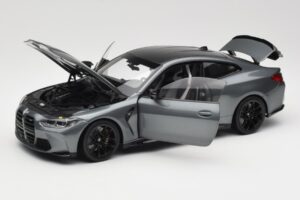 BMW M4 G82 Pilkas Metallic Minichamps 1:18 113020124 Metalas - nuotrauka 2 iš 8