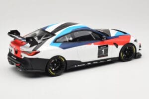 BMW M4 G82 GT4 #1 Presentation 2022 Otto 1:18 OT1228 Derva - nuotrauka 2 iš 6
