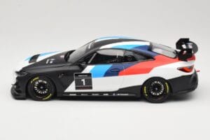 BMW M4 G82 GT4 #1 Presentation 2022 Otto 1:18 OT1228 Derva - nuotrauka 3 iš 6