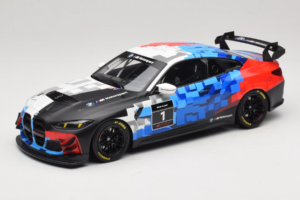 BMW M4 GT4 #1 Presentation 2024 Otto 1:18 OT1125 Derva