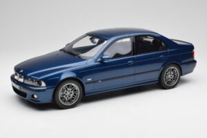 BMW M5 E39 Avus Mėlynas Otto 1:12 G073 Derva
