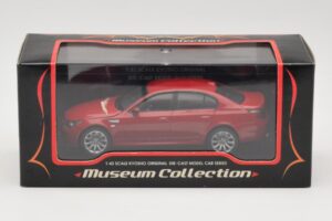 BMW M5 E60 Raudonas Kyosho 1:43 03503R Metalas - nuotrauka 4 iš 4