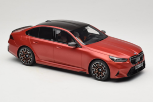BMW M5 G90 Beach Orange GT Spirit 1:18 GT966 Derva - nuotrauka 4 iš 6
