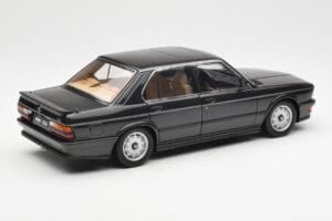 BMW M535i E28 Diamond Juodas AUTOart 1:18 75162 Metalas - nuotrauka 3 iš 8