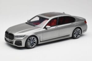 BMW M760i G12 V12 Final Edition Pilkas GT Spirit 1:18 GT478 Derva