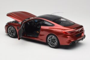 BMW M8 F91 Convertible Storm Bay Metallic Minichamps 1:18 110029020 Metalas - nuotrauka 5 iš 8