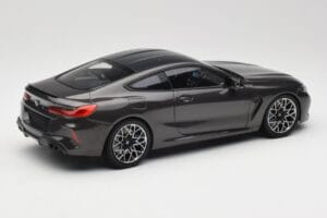 BMW M8 F92 Grey Metallic Minichamps 1:18 110029022 Metalas - nuotrauka 3 iš 8