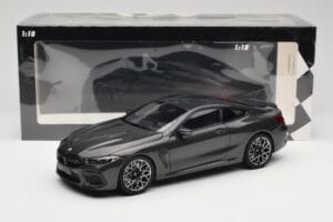BMW M8 F92 Grey Metallic Minichamps 1:18 110029022 Metalas - nuotrauka 8 iš 8