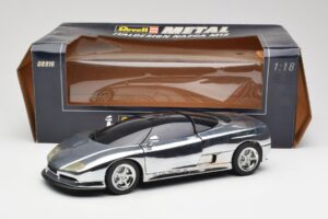 BMW Nazca M12 Chrome Silver Revell 1:18 08916 Metalas - nuotrauka 8 iš 8