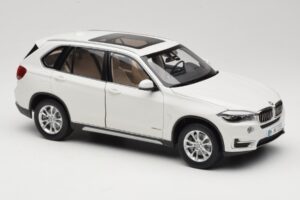 BMW X5 E70 Alpine White Paragon 1:18 PA-97073 Metalas - nuotrauka 6 iš 8