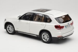 BMW X5 E70 Alpine White Paragon 1:18 PA-97073 Metalas - nuotrauka 7 iš 8