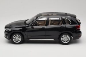 BMW X5 E70 Sapphire Black Paragon 1:18 PA-97071 Metalas - nuotrauka 4 iš 8