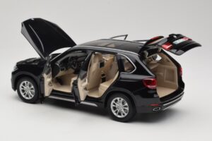 BMW X5 E70 Sapphire Black Paragon 1:18 PA-97071 Metalas - nuotrauka 5 iš 8