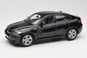 BMW X6 M E71 Juodas Bburago 1:18 18-12081 Metalas