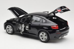 BMW X6 M E71 Juodas Bburago 1:18 18-12081 Metalas - nuotrauka 5 iš 8