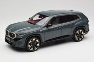 BMW XM G09 Isle of Man Green Minichamps 1:18 110023300 Metalas