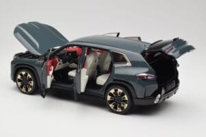 BMW XM G09 Isle of Man Green Minichamps 1:18 110023300 Metalas - nuotrauka 5 iš 8