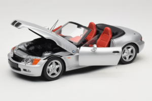 BMW Z3 Kabrioletas Sidabrinis UT Models 1:18 20402 Metalas - nuotrauka 2 iš 8