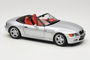BMW Z3 Kabrioletas Sidabrinis UT Models 1:18 20402 Metalas - nuotrauka 6 iš 8