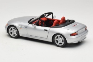 BMW Z3 Kabrioletas Sidabrinis UT Models 1:18 20402 Metalas - nuotrauka 7 iš 8