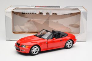 BMW Z3 E36/7 Kabrioletas Raudonas UT Models 1:18 180024330 Metalas - nuotrauka 8 iš 8