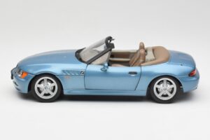 BMW Z3 E36/7 James Bond Goldeneye Mėlyna Metallic UT Models 1:18 180024336 Metalas - nuotrauka 4 iš 8