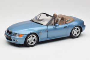 BMW Z3 E36/7 James Bond Goldeneye Mėlyna Metallic UT Models 1:18 180024336 Metalas