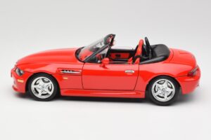 BMW Z3 E36/7 Roadsteris Raudonas Bburago 1:18 3349 Metalas - nuotrauka 4 iš 8