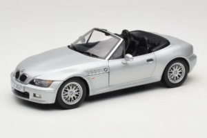 BMW Z3 Roadster 1.8 Sidabrinis Prekybos Atstovų Leidimas UT Models 1:18 80439411712 Metalas