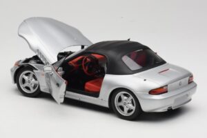 BMW Z3 Roadster 1.8 Sidabrinis UT Models 1:18 20404 Metalas - nuotrauka 5 iš 8