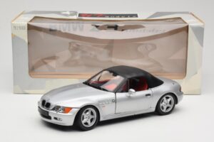 BMW Z3 Roadster 1.8 Sidabrinis UT Models 1:18 20404 Metalas - nuotrauka 8 iš 8