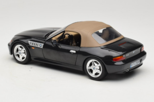 BMW Z3 Roadster Žalias Prekybos Atstovų Leidimas UT Models 1:18 80439411711 Metalas - nuotrauka 7 iš 8