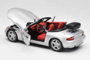 BMW Z3 Roadster Su Bagažo Lentyna Sidabrinis UT Models 1:18 20407 Metalas - nuotrauka 5 iš 8