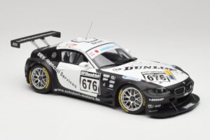 BMW Z4 #676 H. Stuck / J. Hennerici / D. Hurtgen Team Schubert Nürburgring 24 Hours 2006 AUTOart 1:18 80649 Metalas - nuotrauka 4 iš 6
